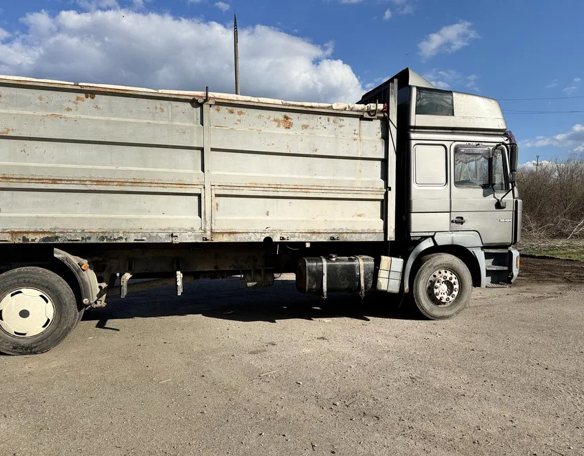 MAN 26.464 - Truk flatbed: gambar 5 MAN 26.464 - Truk flatbed: gambar 5