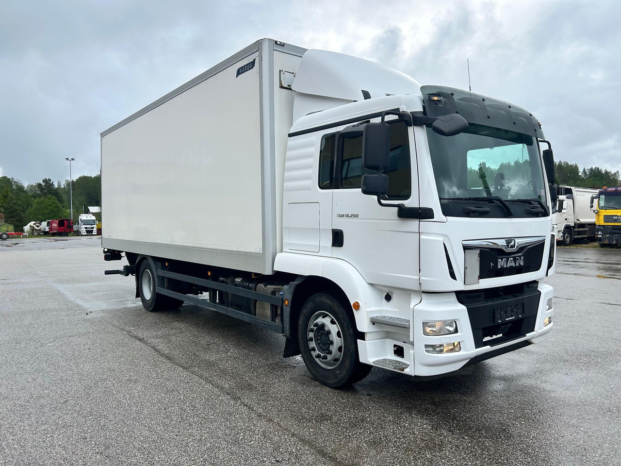 MAN TGM 18.290 - Truk box: gambar 1 MAN TGM 18.290 - Truk box: gambar 1