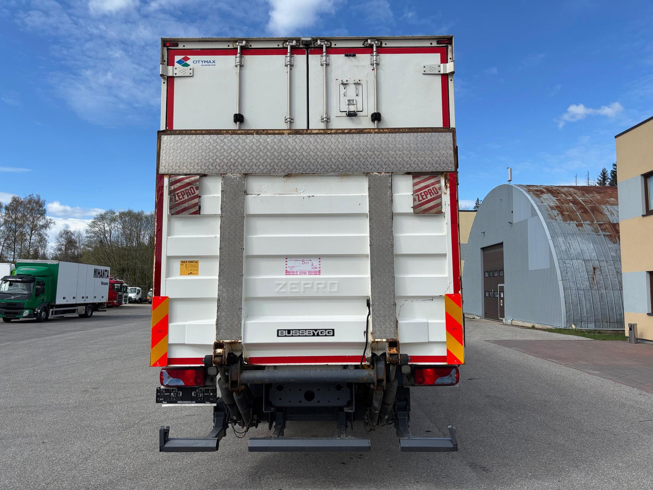 MAN TGS 26.360 - Truk box: gambar 3 MAN TGS 26.360 - Truk box: gambar 3