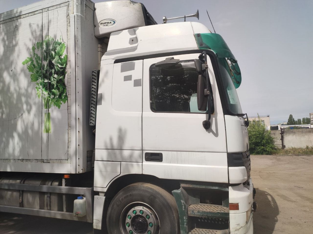 MERCEDES-BENZ Actros 2543 - Truk berpendingin: gambar 5 MERCEDES-BENZ Actros 2543 - Truk berpendingin: gambar 5