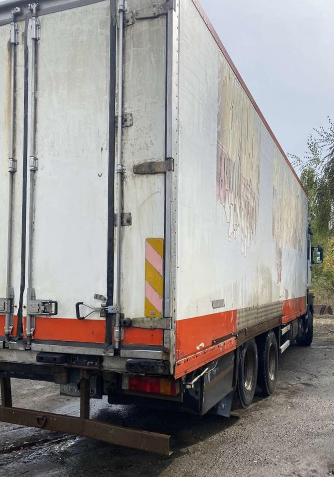 RENAULT Magnum 430 ID1611 - Truk box: gambar 5 RENAULT Magnum 430 ID1611 - Truk box: gambar 5