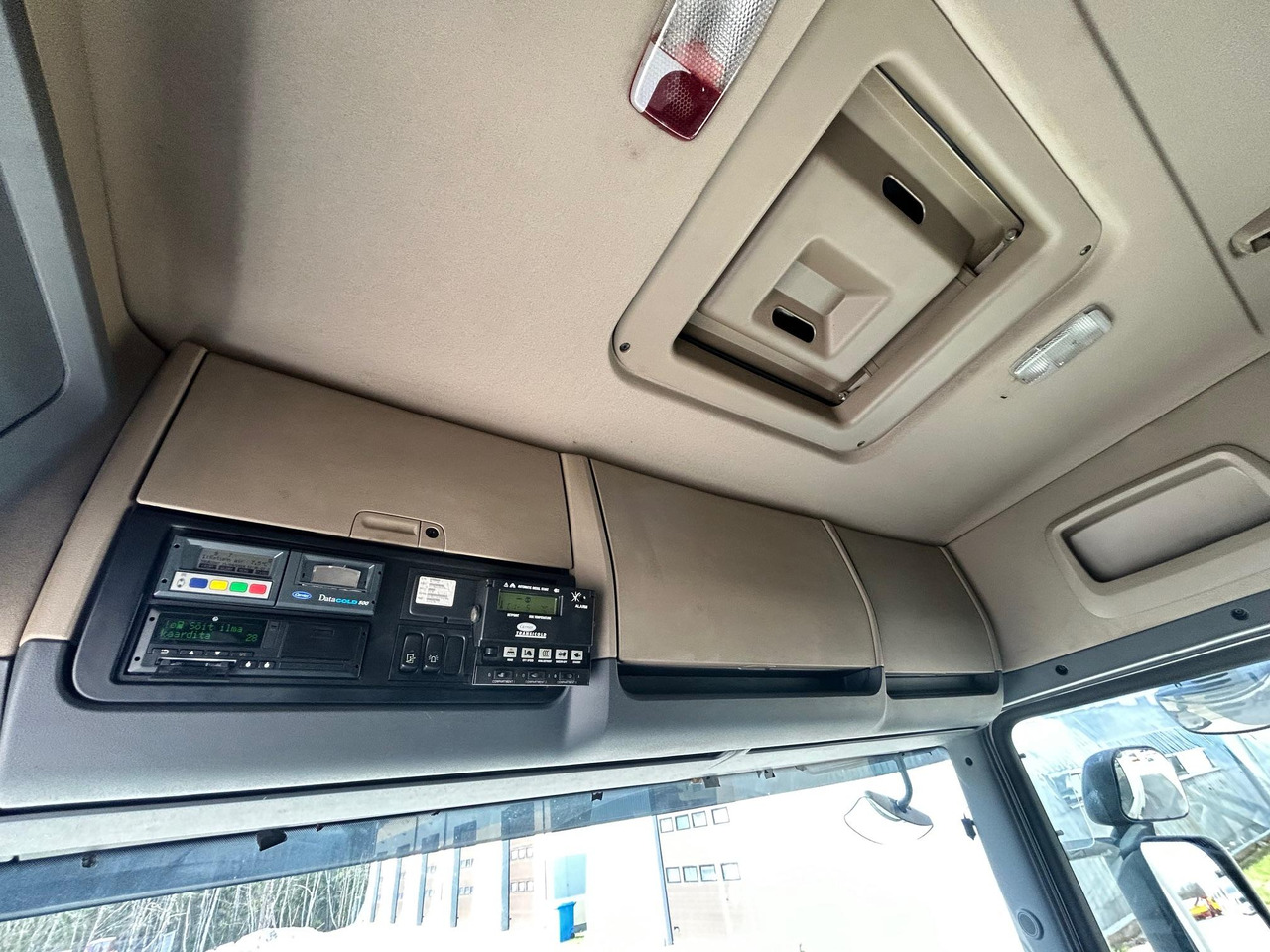 Truk berpendingin SCANIA G490: gambar 20