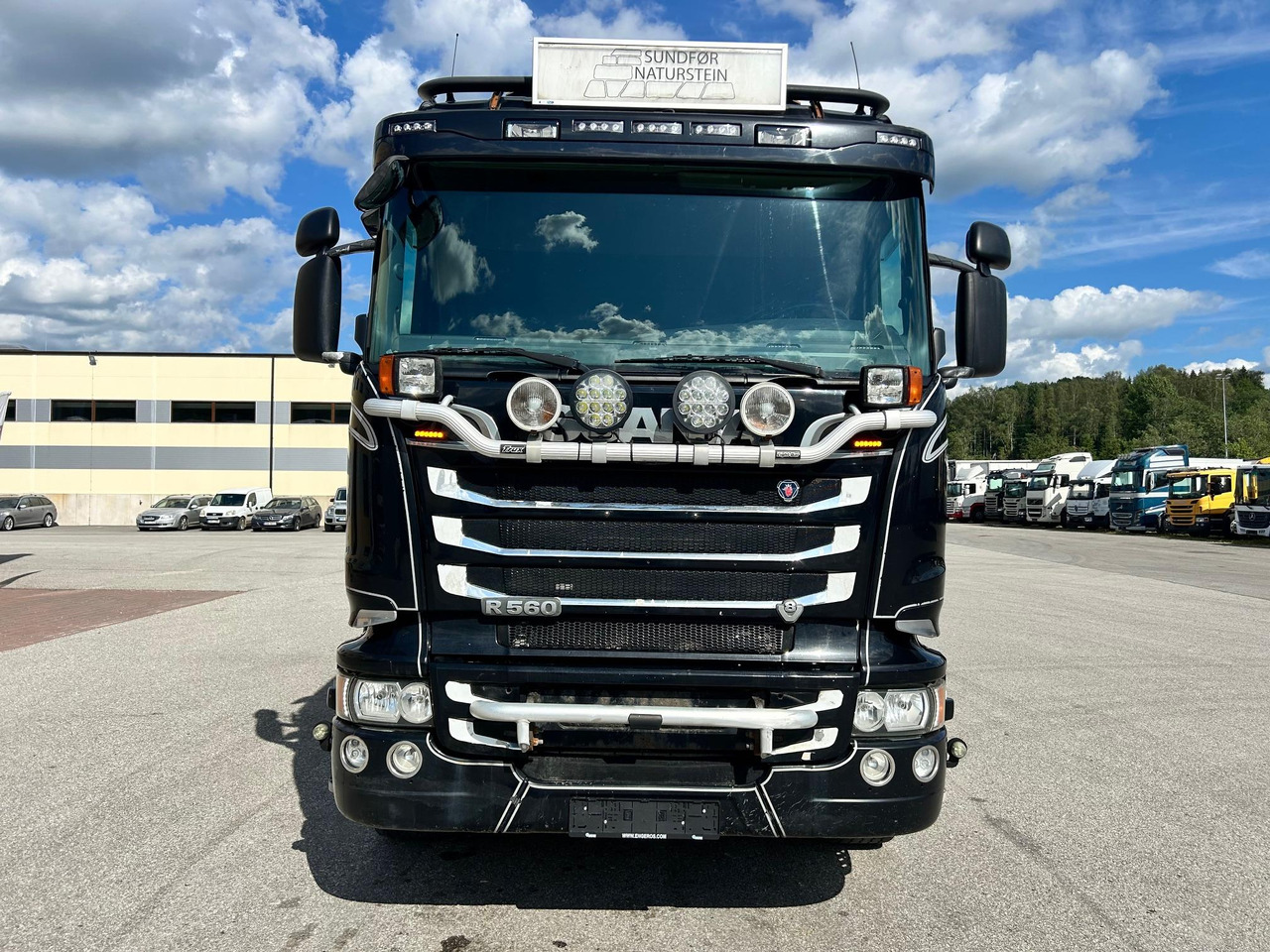 SCANIA R560 - Truk jungkit: gambar 2 SCANIA R560 - Truk jungkit: gambar 2