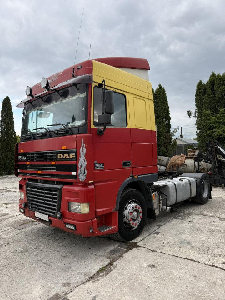 DAF XF 95.380 - Tractor head: gambar 1 DAF XF 95.380 - Tractor head: gambar 1