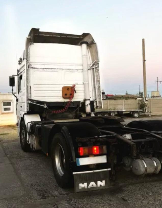 MAN 19-414 - Tractor head: gambar 4 MAN 19-414 - Tractor head: gambar 4