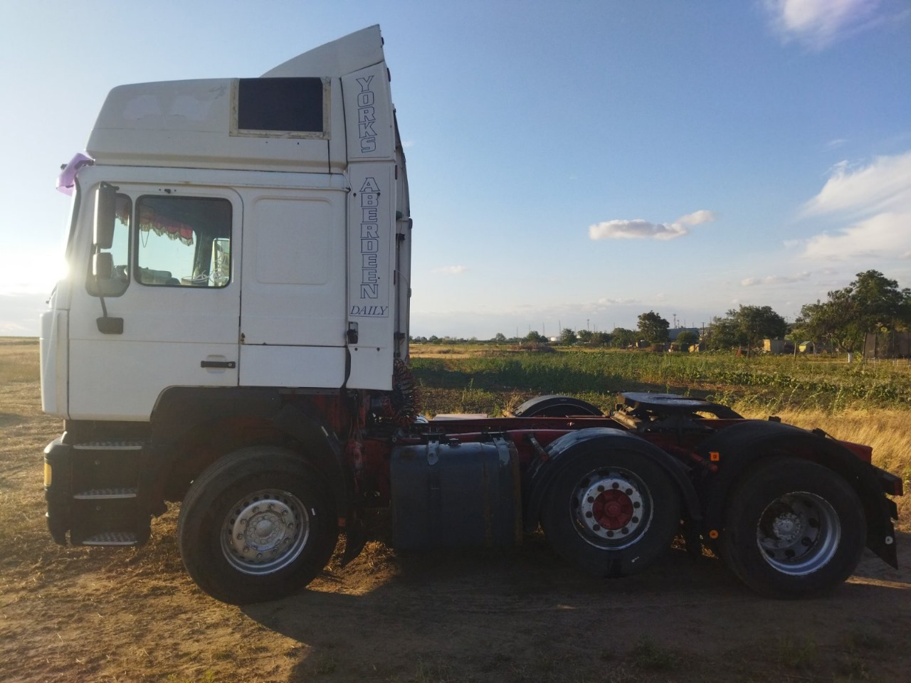 MAN 26.414 - Tractor head: gambar 4 MAN 26.414 - Tractor head: gambar 4
