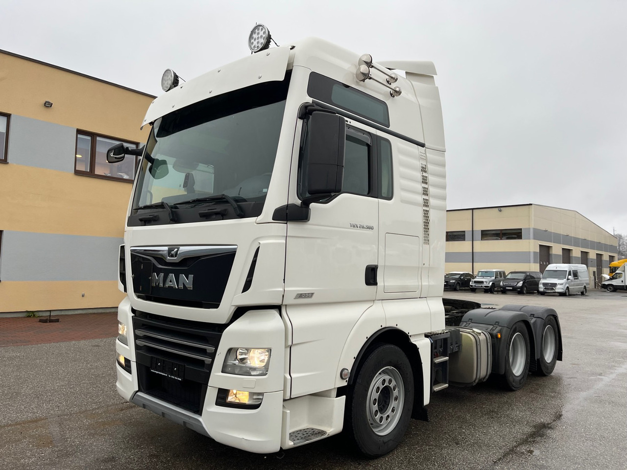 MAN TGX 26.580 - Tractor head: gambar 2 MAN TGX 26.580 - Tractor head: gambar 2