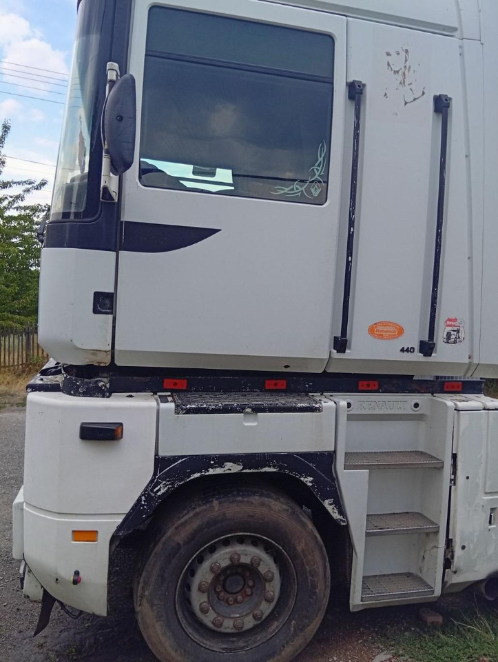 RENAULT Magnum 440 - Tractor head: gambar 5 RENAULT Magnum 440 - Tractor head: gambar 5