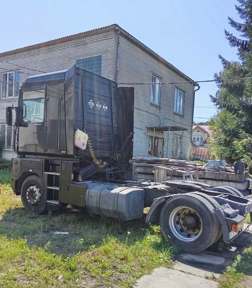 RENAULT Magnum 440 - Tractor head: gambar 4 RENAULT Magnum 440 - Tractor head: gambar 4