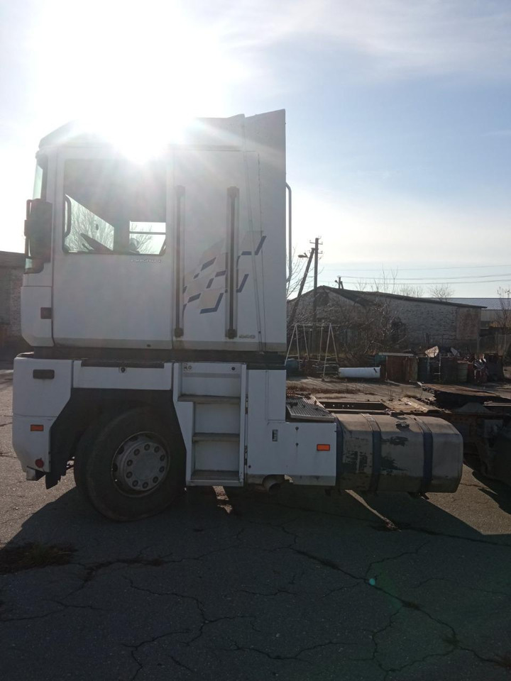 RENAULT Magnum 440 ID1602S - Tractor head: gambar 3 RENAULT Magnum 440 ID1602S - Tractor head: gambar 3