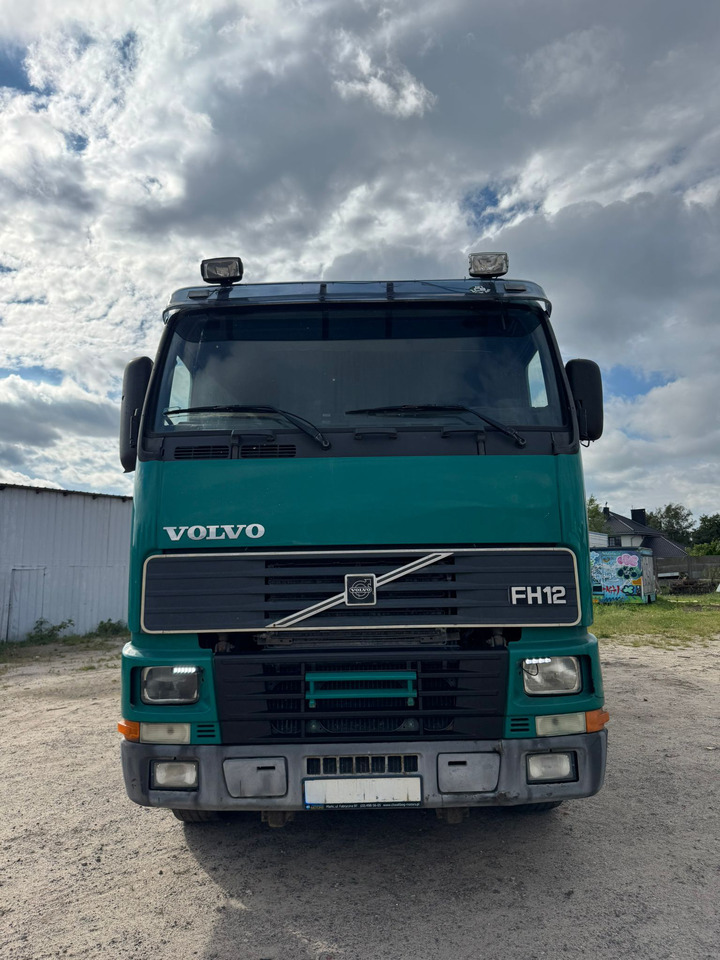 VOLVO FH12.420 - Truk flatbed: gambar 2 VOLVO FH12.420 - Truk flatbed: gambar 2