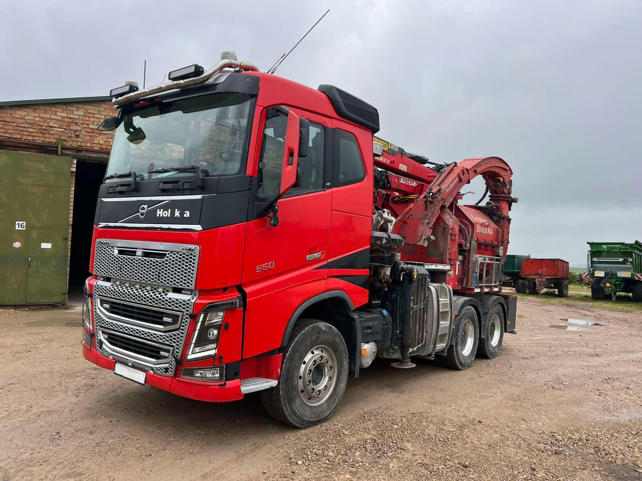 VOLVO FH16.550 - Pemotong kayu: gambar 3 VOLVO FH16.550 - Pemotong kayu: gambar 3