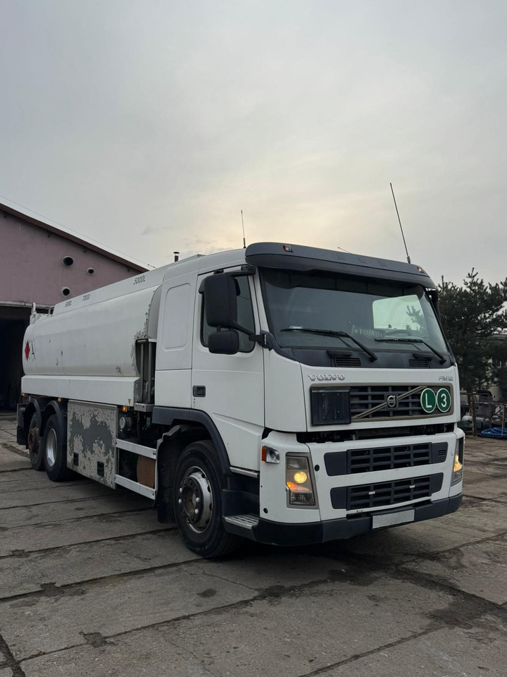 VOLVO FM12.380 - Truk tangki: gambar 5 VOLVO FM12.380 - Truk tangki: gambar 5