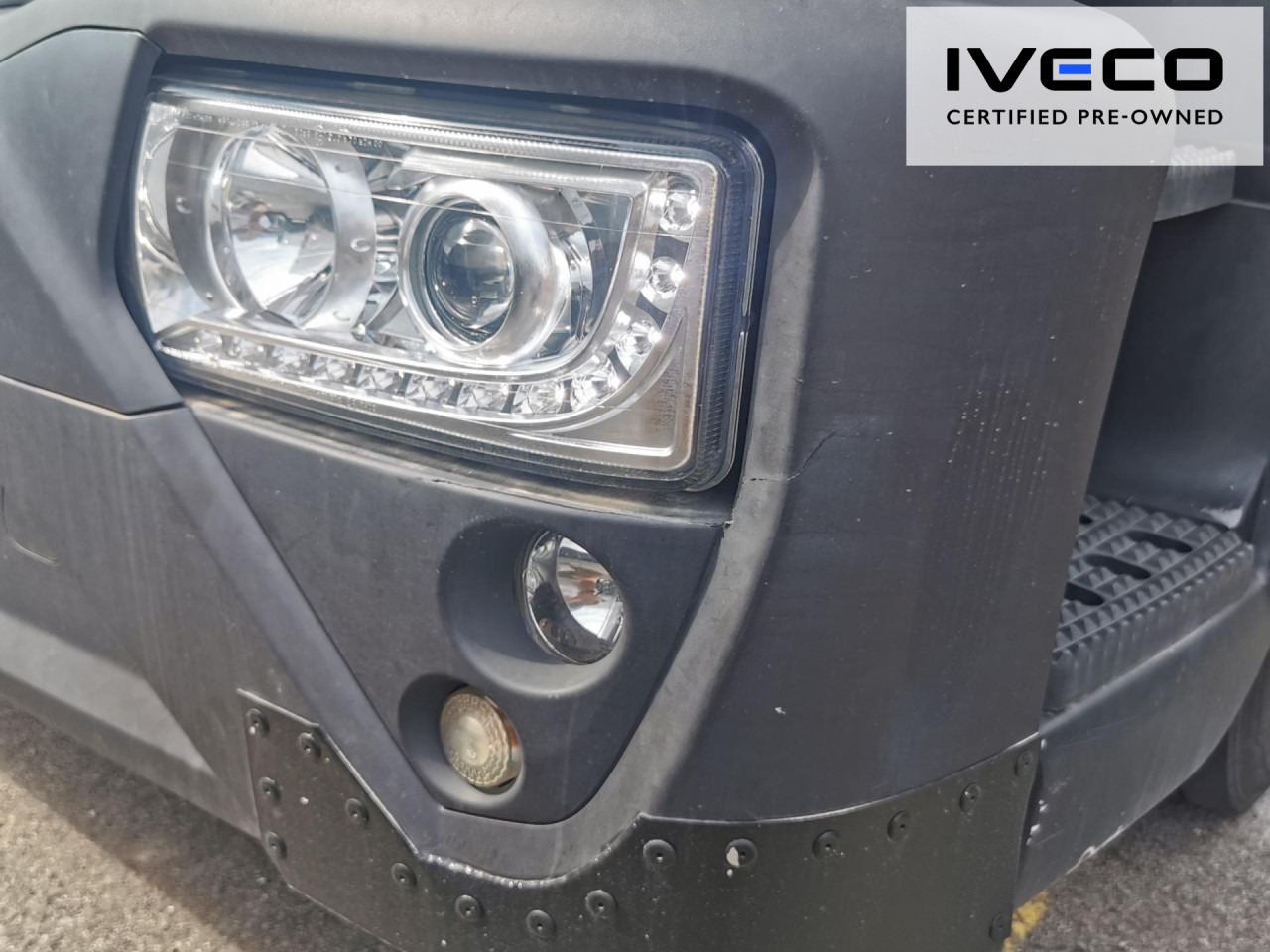 IVECO Pritsche-Schiebeplane-LBW - Truk dengan terpal samping: gambar 4 IVECO Pritsche-Schiebeplane-LBW - Truk dengan terpal samping: gambar 4