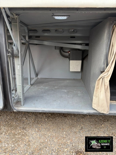 Mercedes - Bus pariwisata: gambar 1 Mercedes - Bus pariwisata: gambar 1