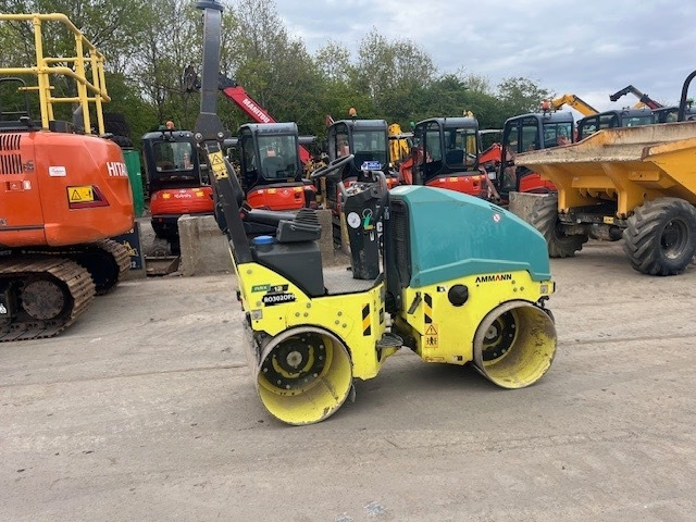 Ammann AXR 12 - Roller jalan: gambar 2 Ammann AXR 12 - Roller jalan: gambar 2