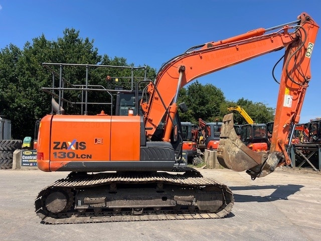 Hitachi ZX 130 LC N-5 - Ekskavator perayap: gambar 1 Hitachi ZX 130 LC N-5 - Ekskavator perayap: gambar 1