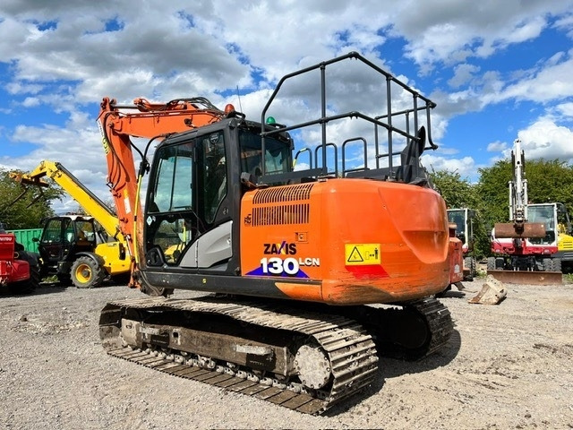 Hitachi ZX 130 LC N-6 - Ekskavator perayap: gambar 5 Hitachi ZX 130 LC N-6 - Ekskavator perayap: gambar 5