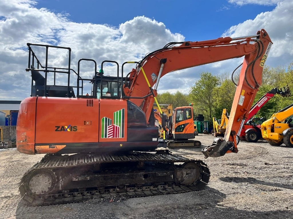Hitachi ZX 130 LC N-6 - Ekskavator perayap: gambar 2 Hitachi ZX 130 LC N-6 - Ekskavator perayap: gambar 2