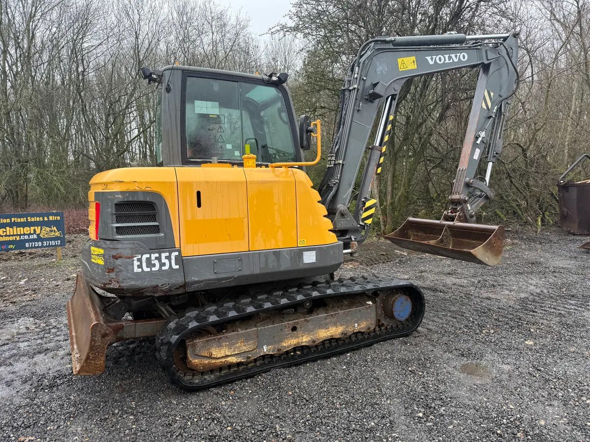 Volvo EC55C Stock No T555 - Ekskavator mini: gambar 2 Volvo EC55C Stock No T555 - Ekskavator mini: gambar 2