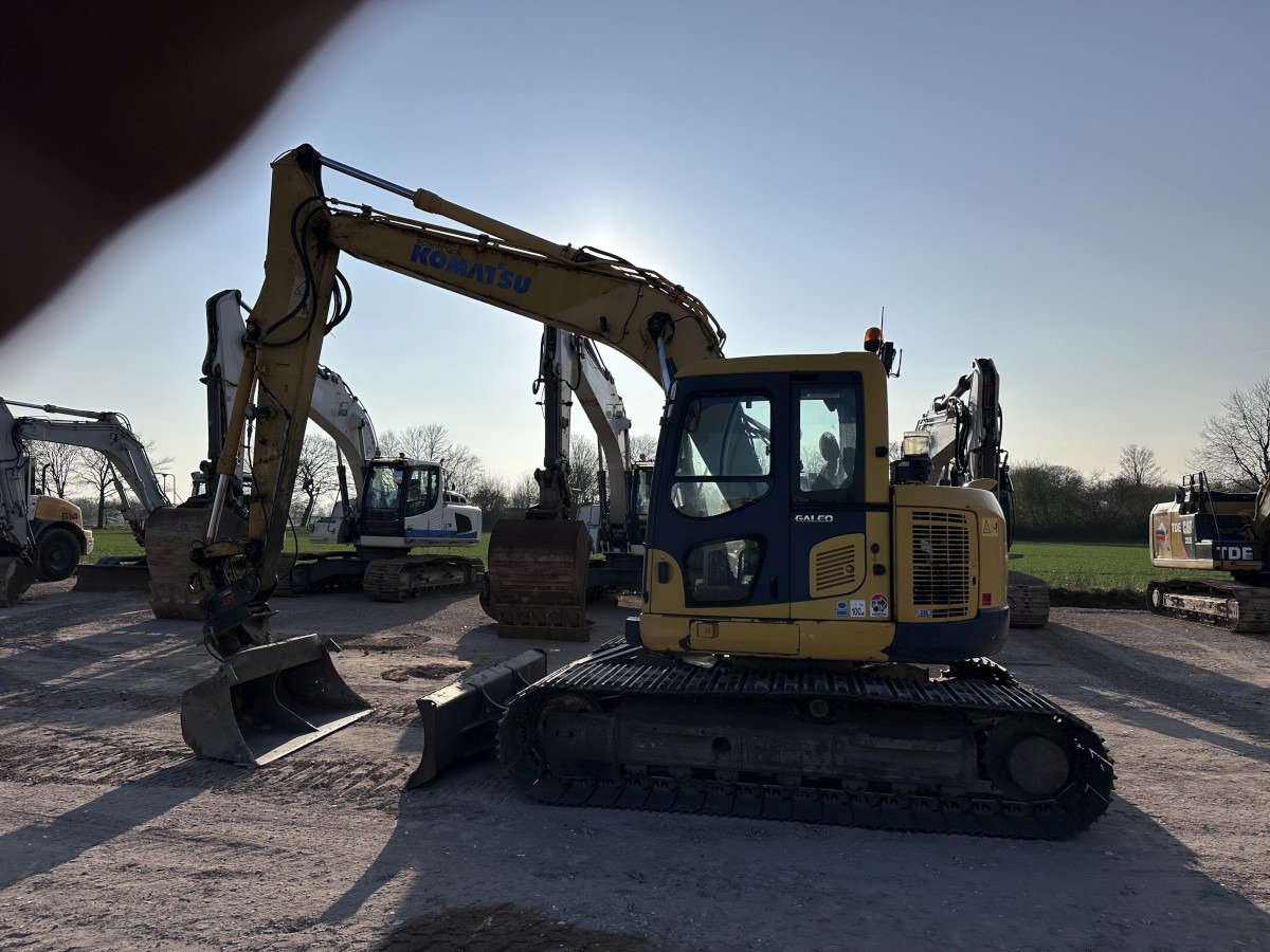 KOMATSU PC 138 US-8 Klima Zentralschmierung Top Zustand! - Ekskavator perayap: gambar 5 KOMATSU PC 138 US-8 Klima Zentralschmierung Top Zustand! - Ekskavator perayap: gambar 5