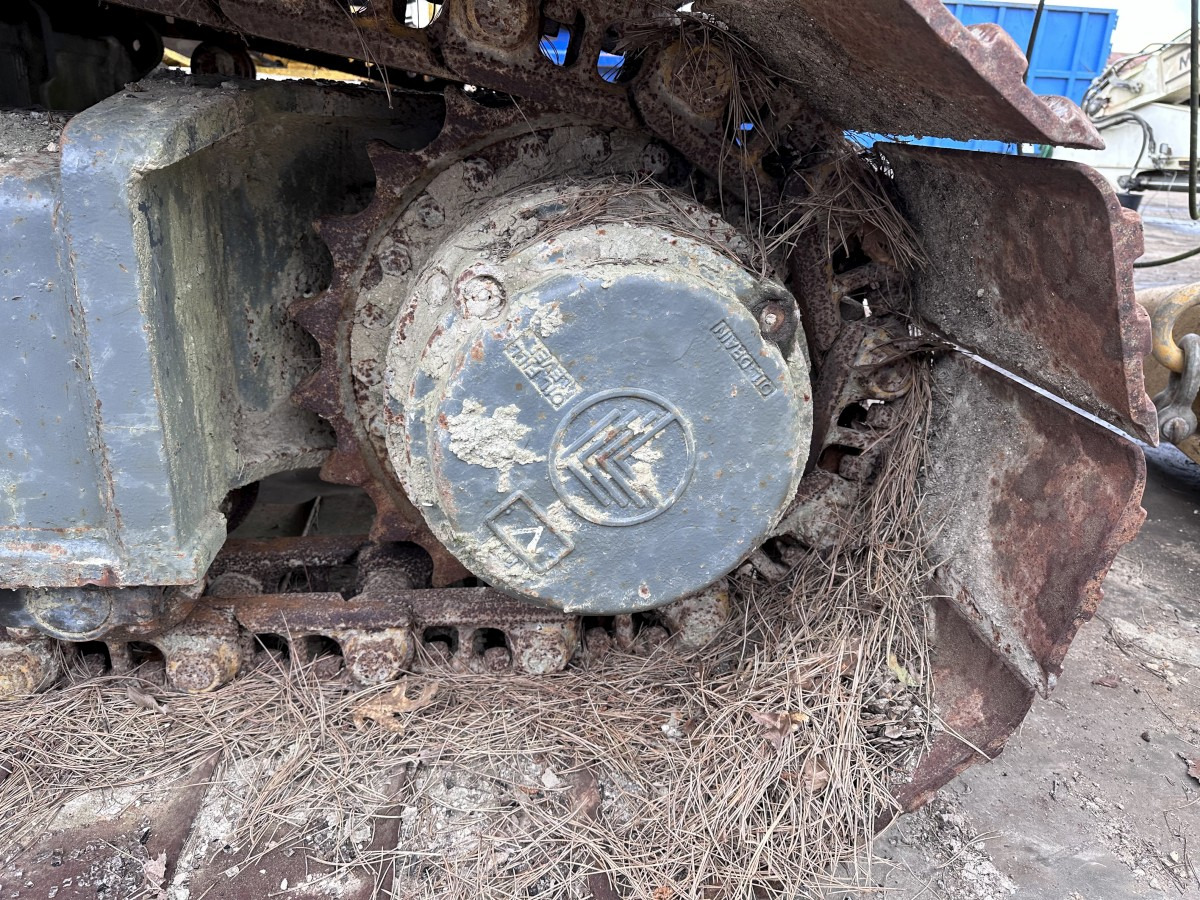 LIEBHERR LRB 155 for parts breaking dismantling - Sopir tumpukan: gambar 3 LIEBHERR LRB 155 for parts breaking dismantling - Sopir tumpukan: gambar 3