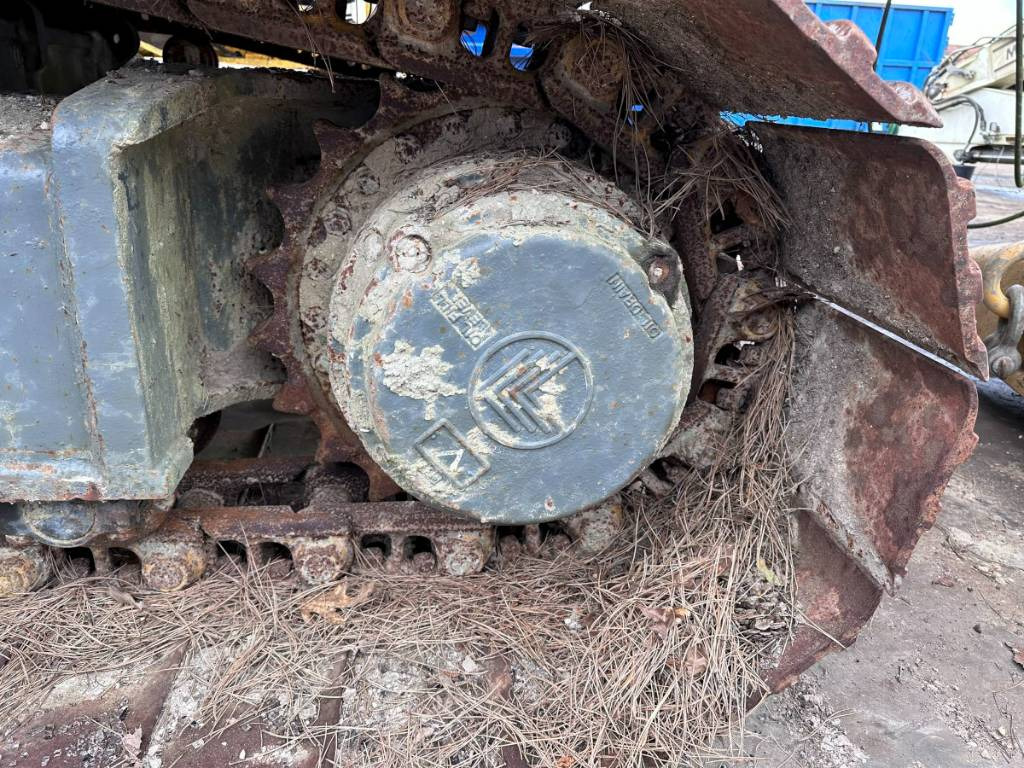 Liebherr LRB 155 for parts breaking dismantling - Sopir tumpukan: gambar 3 Liebherr LRB 155 for parts breaking dismantling - Sopir tumpukan: gambar 3