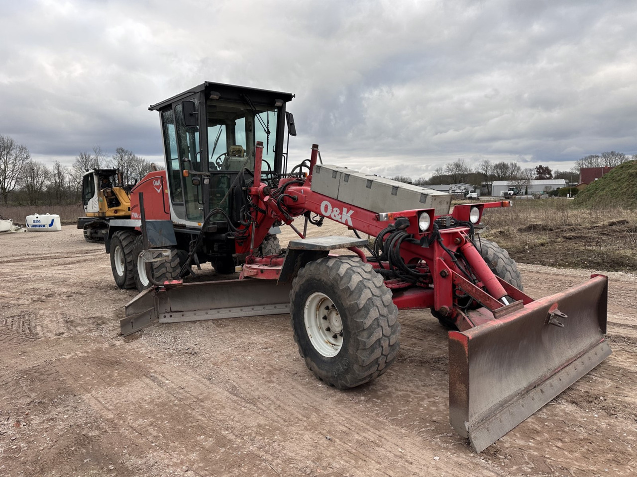 NEW HOLLAND F 106.5 - 6x6 Laser Topcon- Klima Cummins 6 Zyl. - Grader: gambar 4 NEW HOLLAND F 106.5 - 6x6 Laser Topcon- Klima Cummins 6 Zyl. - Grader: gambar 4