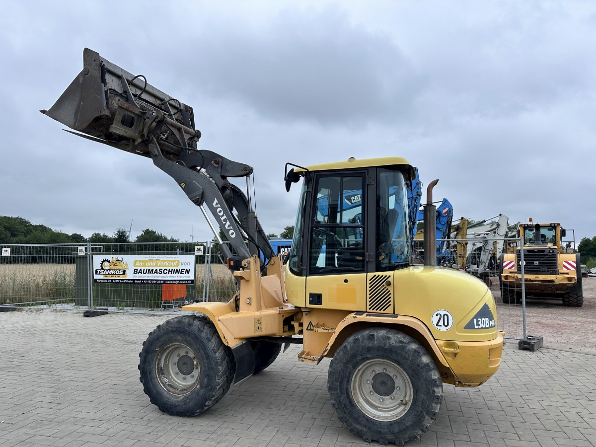 Wheel loader VOLVO L 30 B PRO 3er Kreis Klappschaufel+Palettengabel: gambar 24