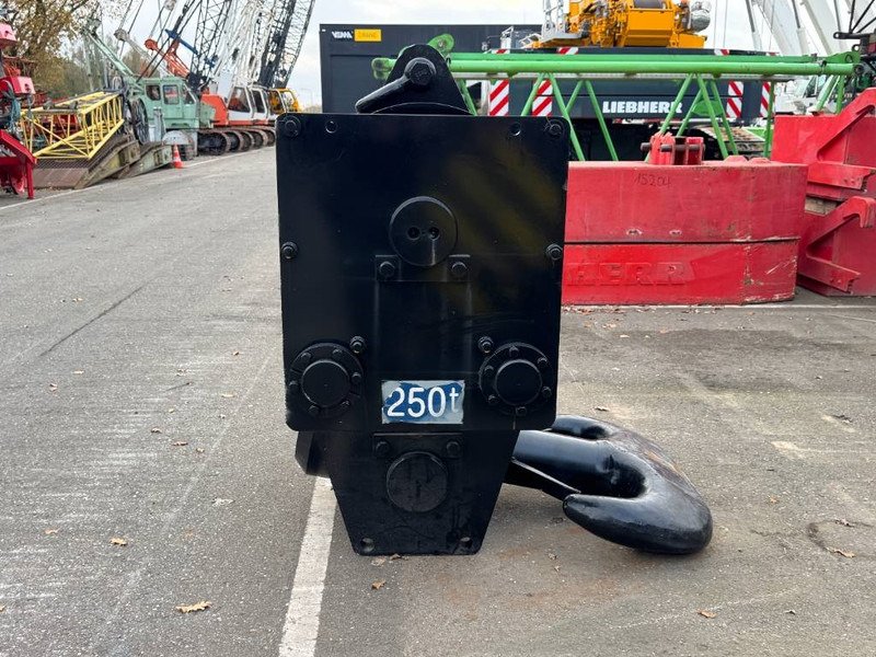 Kobelco CKE 2500 - Derek pemuat untuk Peralatan konstruksi: gambar 2 Kobelco CKE 2500 - Derek pemuat untuk Peralatan konstruksi: gambar 2