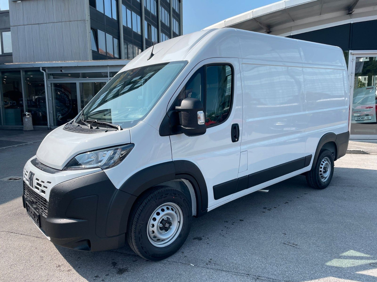 Fiat Ducato 30L L2H2 120 Kastenwagen 2025 - Van kecil: gambar 1 Fiat Ducato 30L L2H2 120 Kastenwagen 2025 - Van kecil: gambar 1