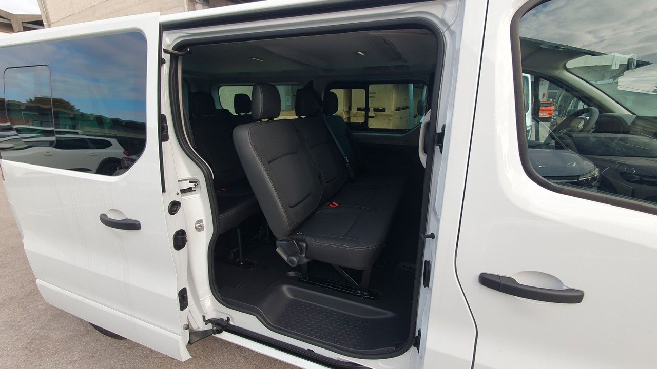 Renault Trafic Passenger Grand Intens dCi 150 - Van penumpang: gambar 5 Renault Trafic Passenger Grand Intens dCi 150 - Van penumpang: gambar 5