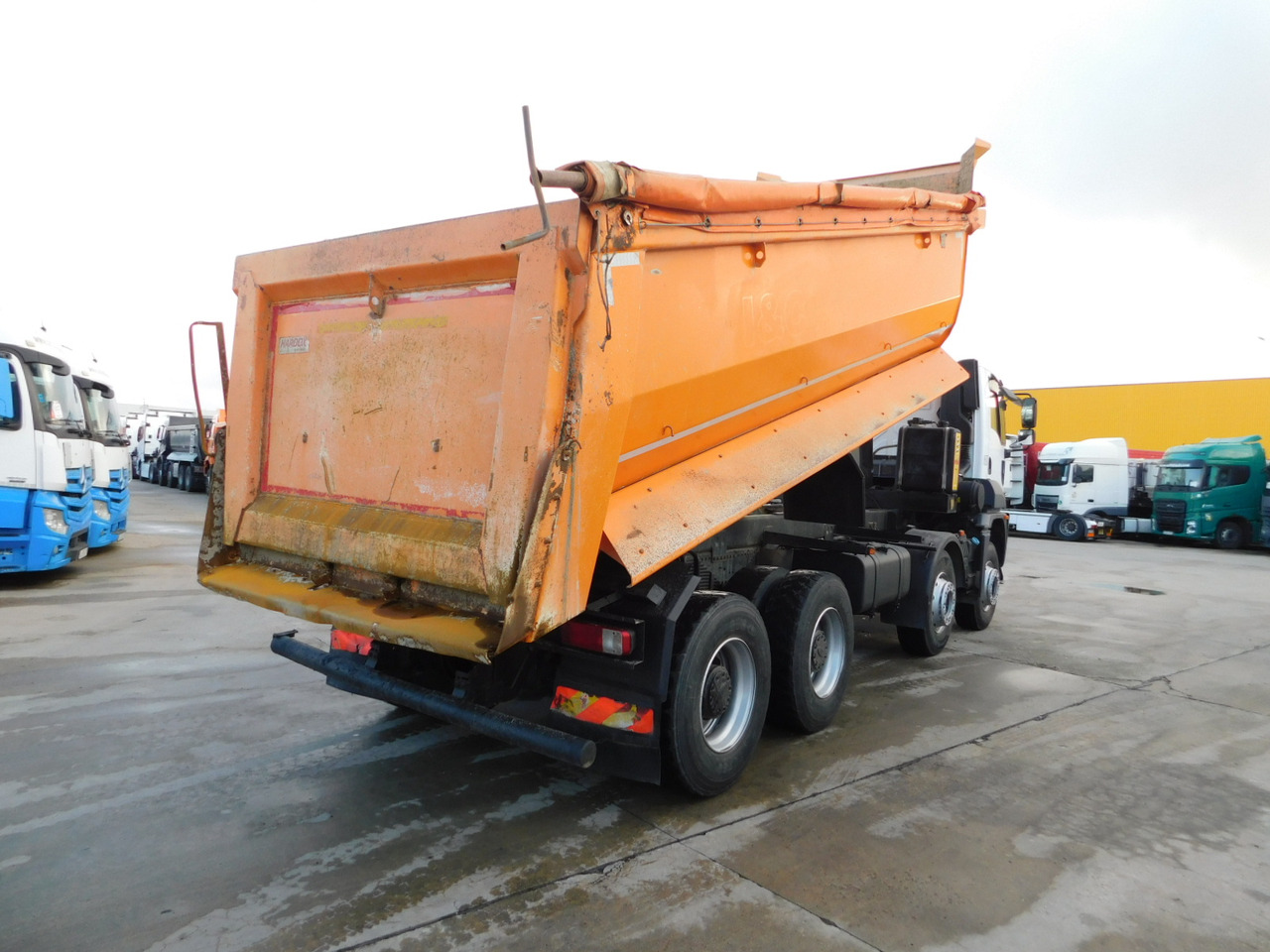 Ford 4142d 8x4 dcab e6 12tx2210 - Truk jungkit: gambar 3 Ford 4142d 8x4 dcab e6 12tx2210 - Truk jungkit: gambar 3