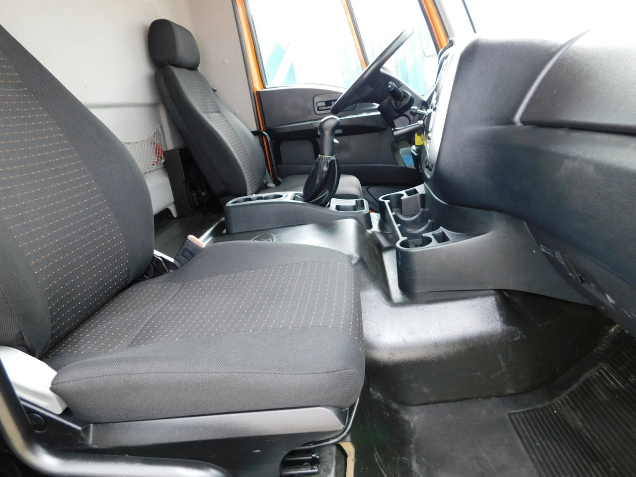 Ford 4142d 8x4 dcab e6 16s2230 - Truk jungkit: gambar 5 Ford 4142d 8x4 dcab e6 16s2230 - Truk jungkit: gambar 5