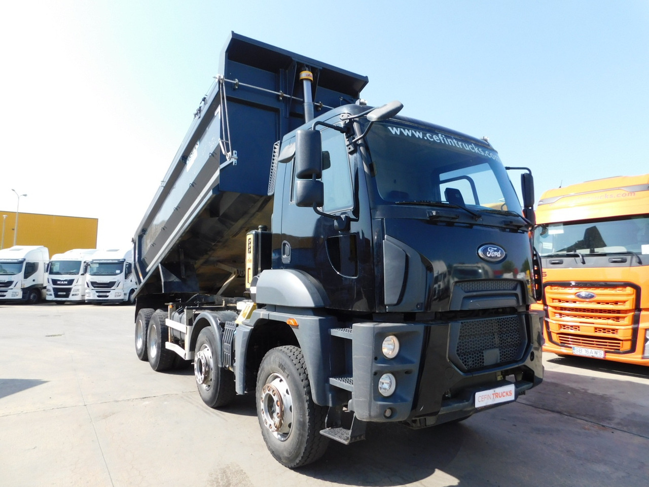 Ford 4142d 8x4 dcab e6 16s2230 - Truk jungkit: gambar 2 Ford 4142d 8x4 dcab e6 16s2230 - Truk jungkit: gambar 2