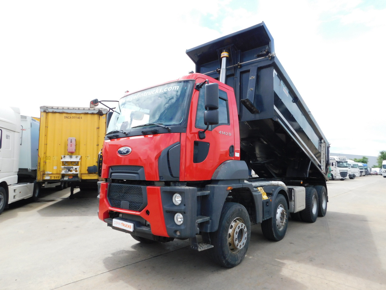 Ford 4142d 8x4 dcab e6 16s2230 ecotorq - Truk jungkit: gambar 1 Ford 4142d 8x4 dcab e6 16s2230 ecotorq - Truk jungkit: gambar 1