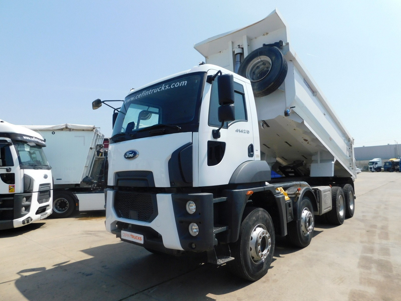 Ford 4142d 8x4 dcab e6 16s2230 ecotorq - Truk jungkit: gambar 1 Ford 4142d 8x4 dcab e6 16s2230 ecotorq - Truk jungkit: gambar 1