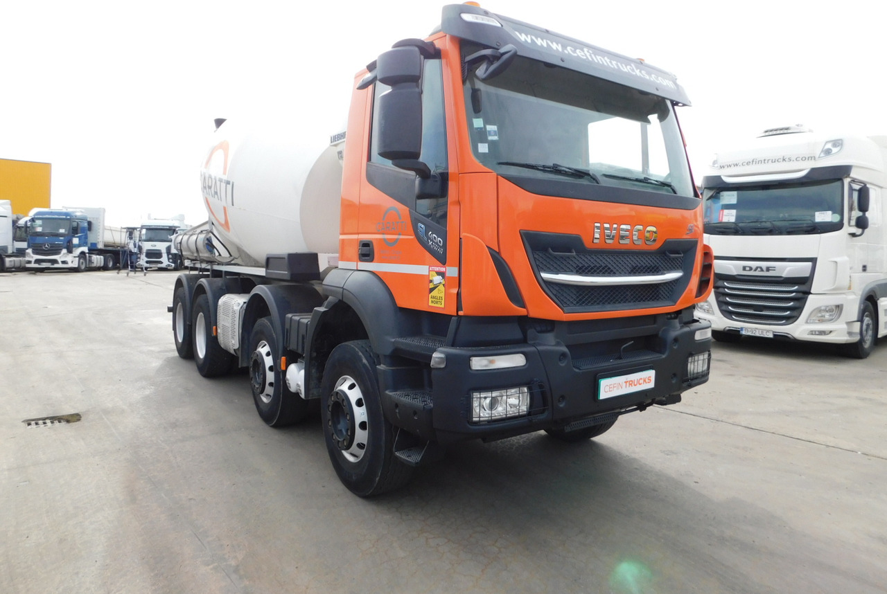 Iveco Ad340tb - Truk pengaduk beton: gambar 2 Iveco Ad340tb - Truk pengaduk beton: gambar 2