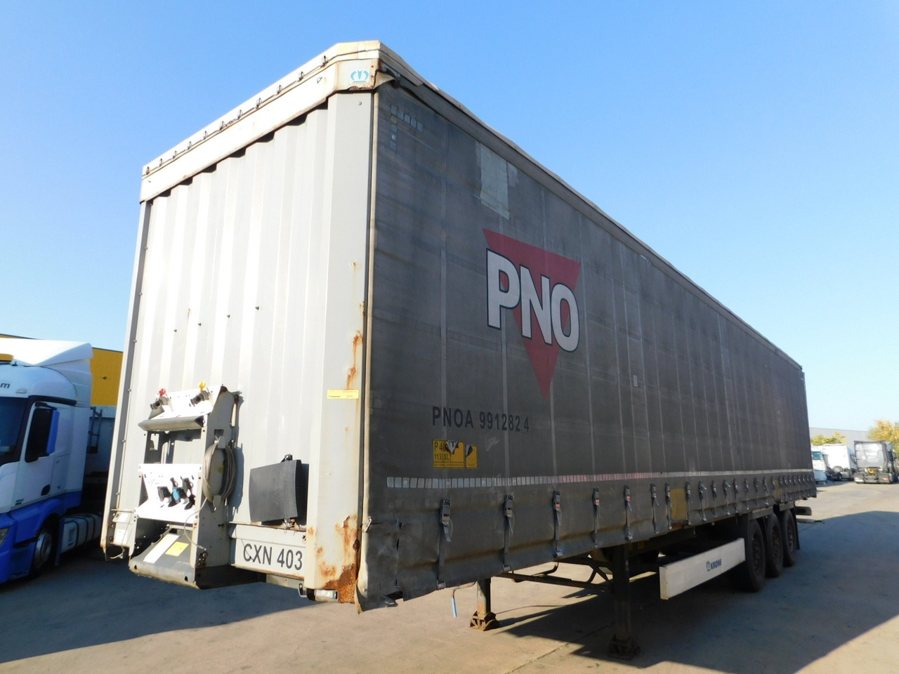 Krone Sd - Semi-trailer dengan terpal samping: gambar 1 Krone Sd - Semi-trailer dengan terpal samping: gambar 1