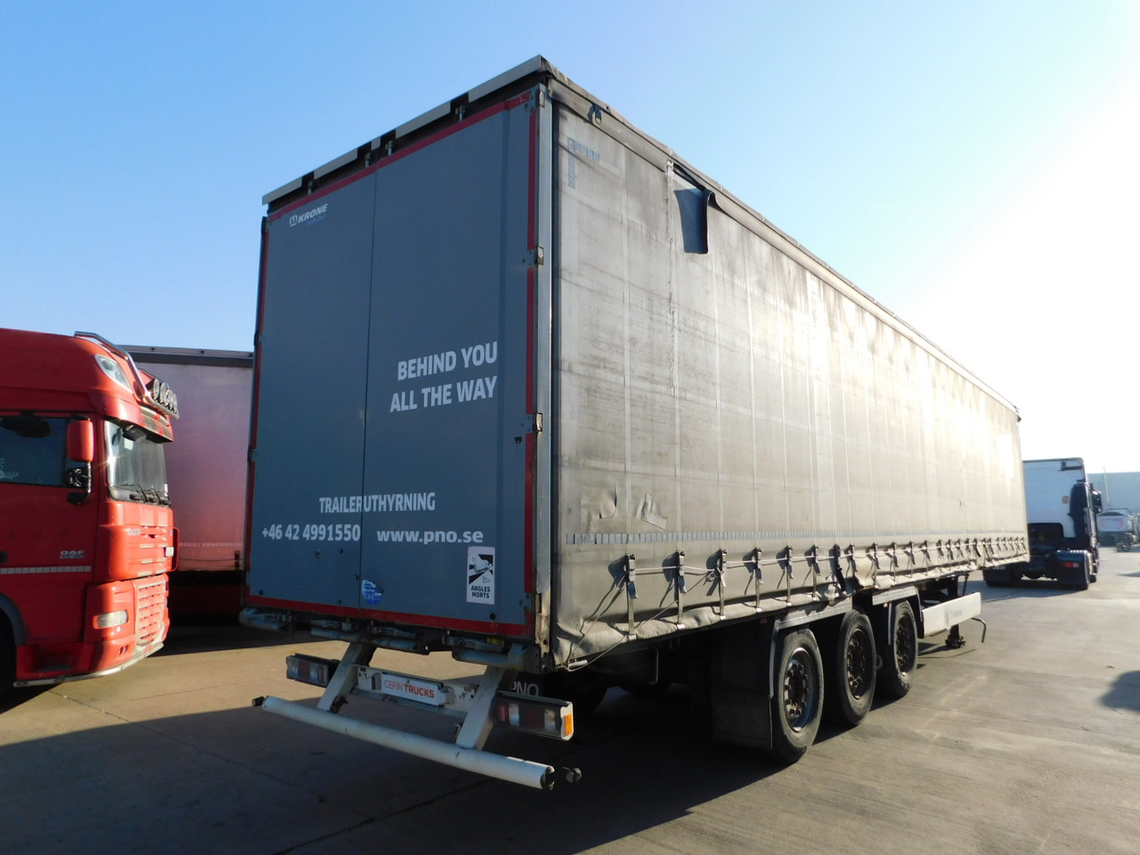 Krone Sd - Semi-trailer dengan terpal samping: gambar 3 Krone Sd - Semi-trailer dengan terpal samping: gambar 3