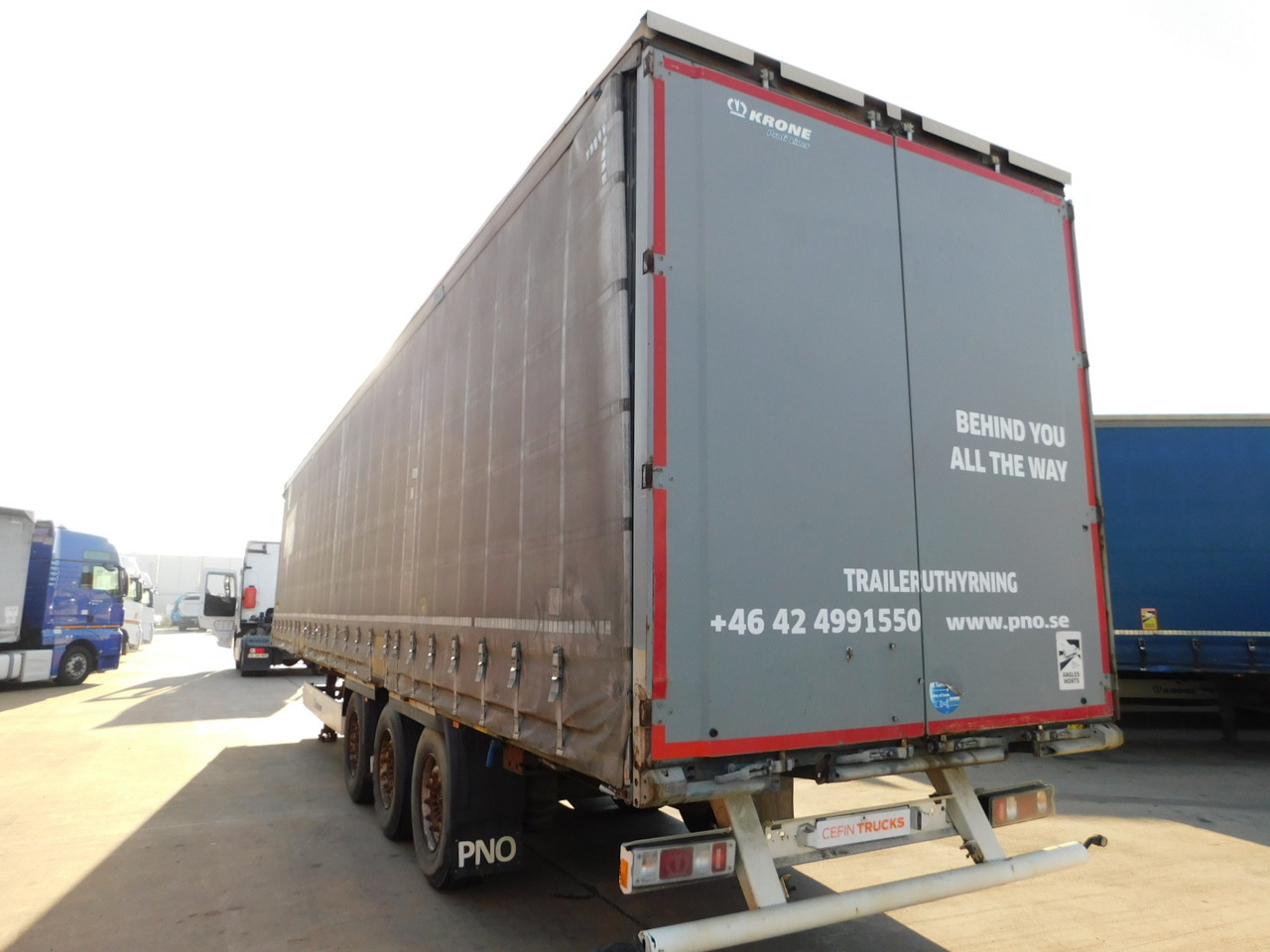 Krone Sd - Semi-trailer dengan terpal samping: gambar 4 Krone Sd - Semi-trailer dengan terpal samping: gambar 4