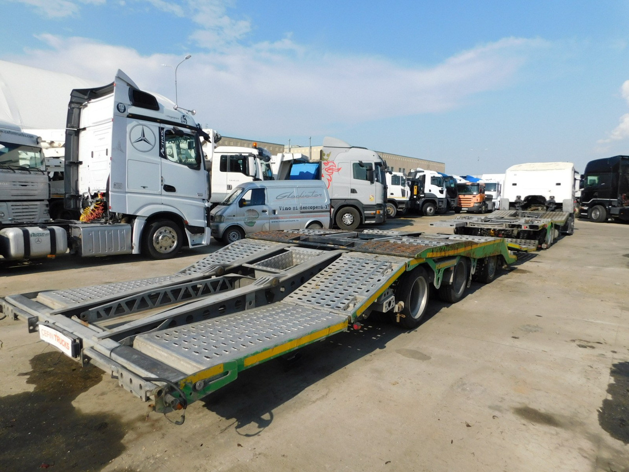 Scania Lb 4x2 - Truk pengangkut mobil: gambar 3 Scania Lb 4x2 - Truk pengangkut mobil: gambar 3