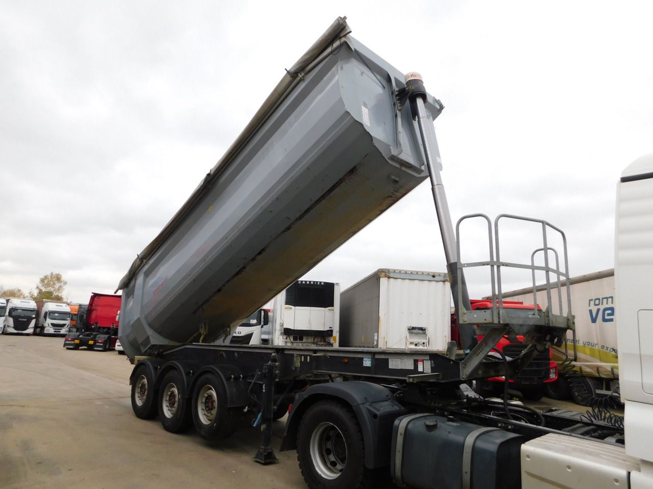 Schwarzmuller K serie - Semi-trailer jungkit: gambar 2 Schwarzmuller K serie - Semi-trailer jungkit: gambar 2
