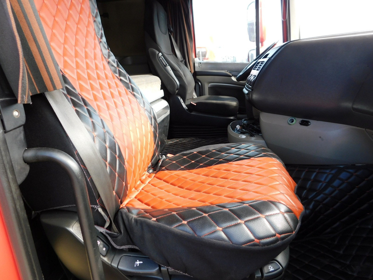 Daf Xf 105460 - Tractor head: gambar 5 Daf Xf 105460 - Tractor head: gambar 5