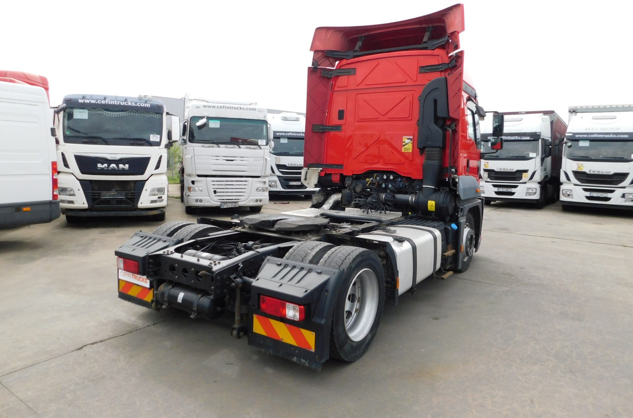 Ford 1848t 4x2 scab e6 12tx2620 - Tractor head: gambar 3 Ford 1848t 4x2 scab e6 12tx2620 - Tractor head: gambar 3