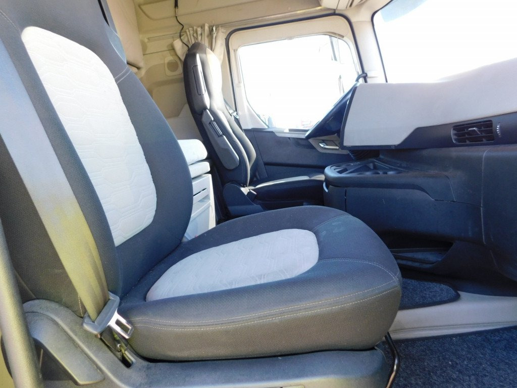 Ford F max 4x2 scab e6 12s2620 - Tractor head: gambar 5 Ford F max 4x2 scab e6 12s2620 - Tractor head: gambar 5