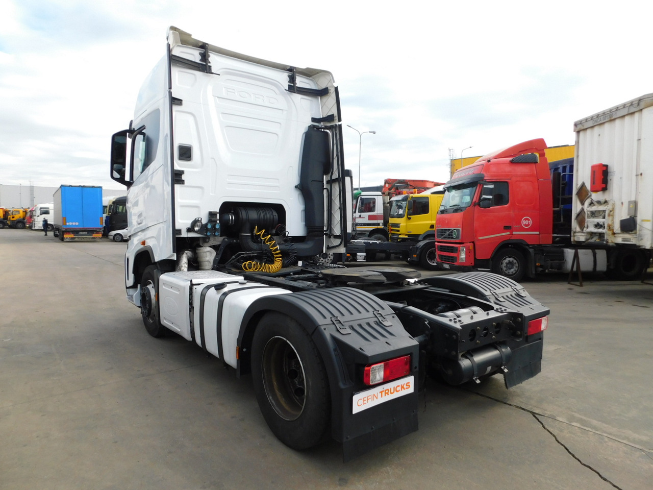 Ford F max 4x2 scab e6 12s2620 - Tractor head: gambar 4 Ford F max 4x2 scab e6 12s2620 - Tractor head: gambar 4