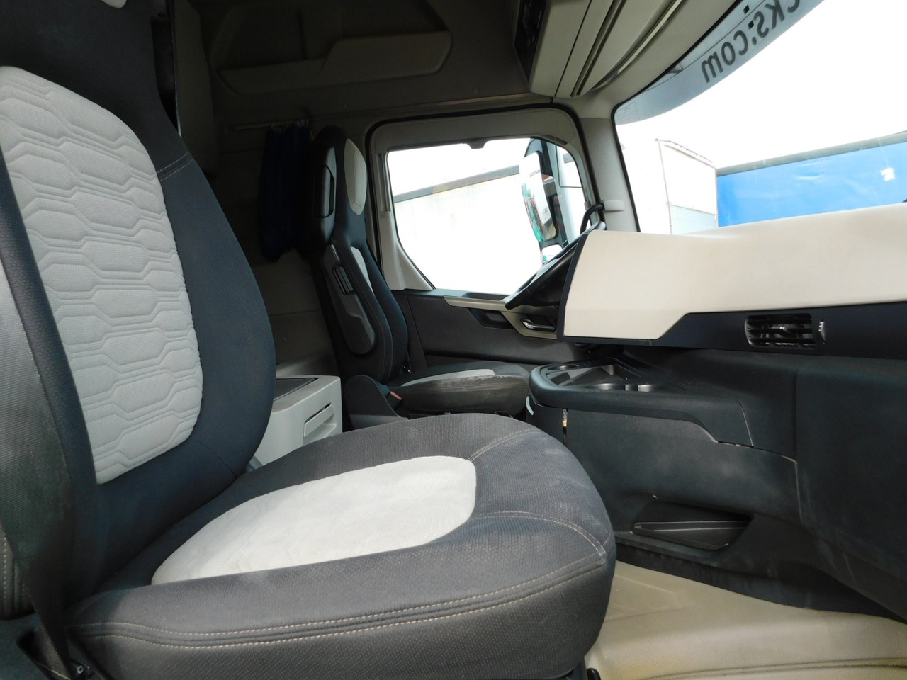 Ford F max 4x2 scab e6 12s2620 - Tractor head: gambar 5 Ford F max 4x2 scab e6 12s2620 - Tractor head: gambar 5
