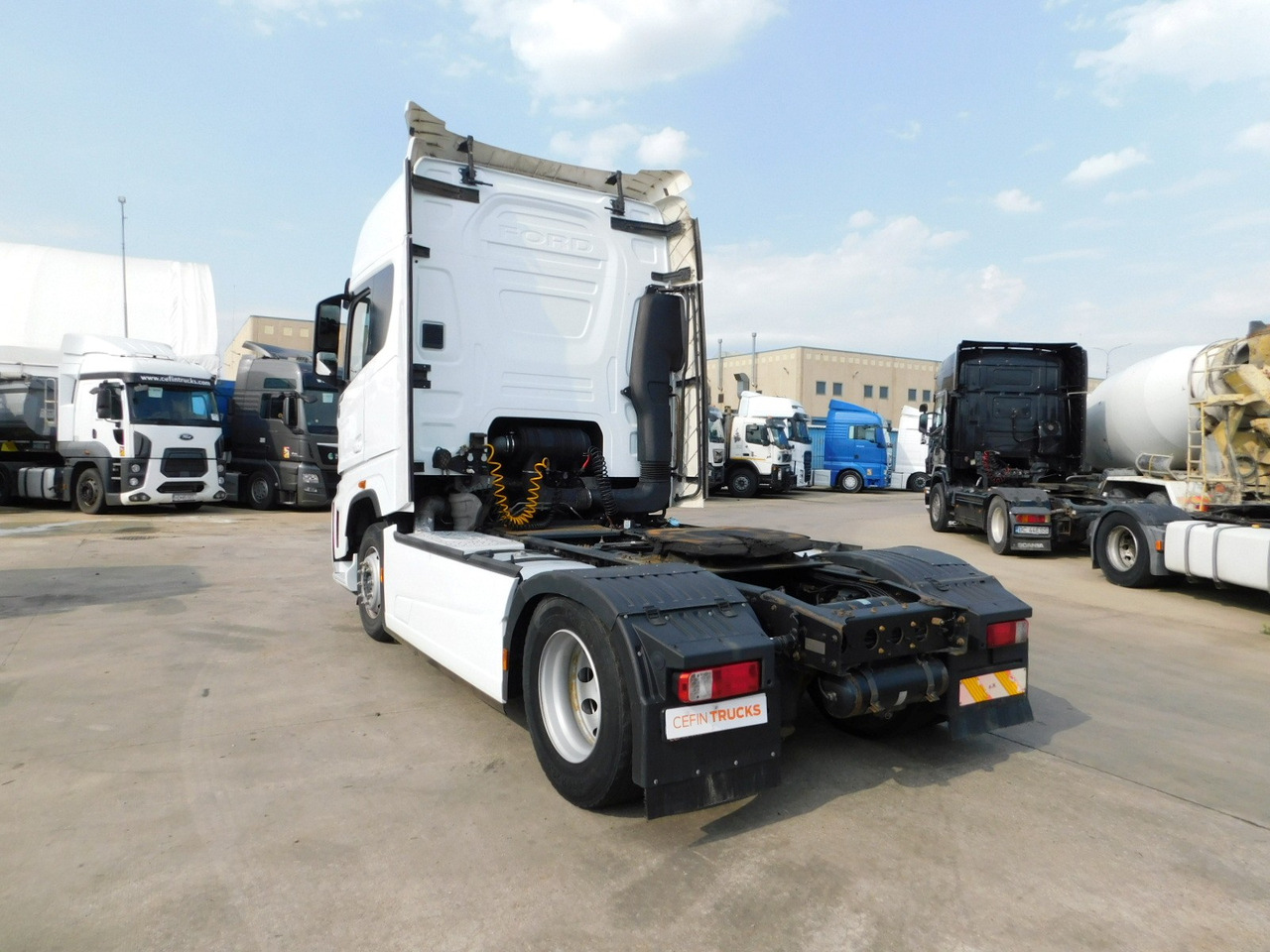 Ford F max 4x2 scab e6 12s2620 - Tractor head: gambar 4 Ford F max 4x2 scab e6 12s2620 - Tractor head: gambar 4