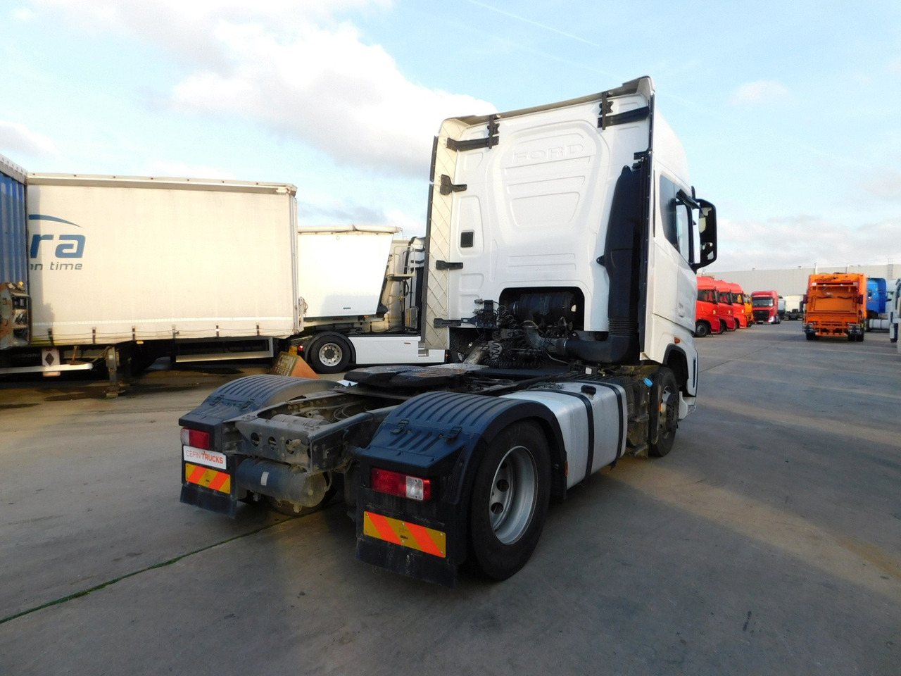 Ford F max 4x2 scab e6 12tx2620 - Tractor head: gambar 3 Ford F max 4x2 scab e6 12tx2620 - Tractor head: gambar 3